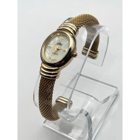 Alto Quartz Cuff Bracelet Womens Watch 22mm - Fresh Battery - Marble Like Face - Picture 7 of 10